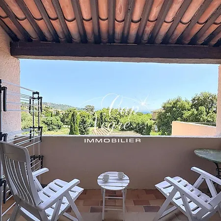 Mazet T2 Avec Balcon 4 Pers Hubac Bleu A Cavaliere